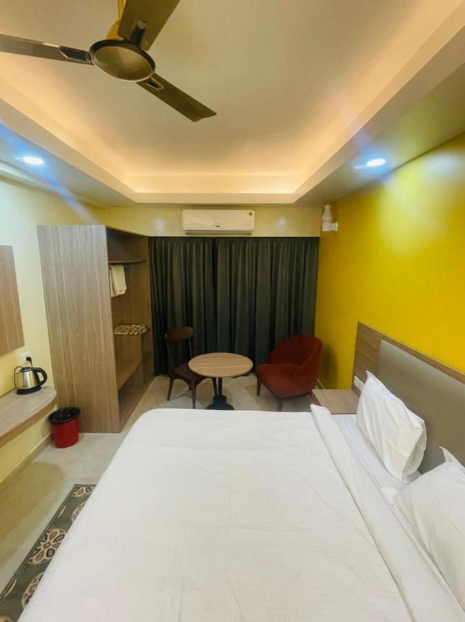 Royal Beach International 普里 外观 照片